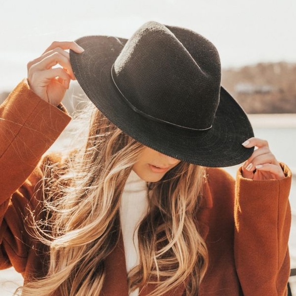 Urban Outfitters Accessories - UO Maddie Woven Panama Summer Hat